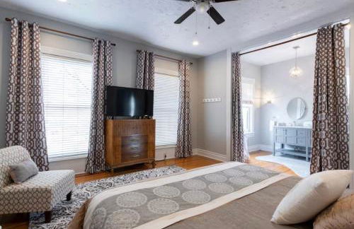 Huge Historic Renovated Home-Walk to All-Highlands - Foto 20