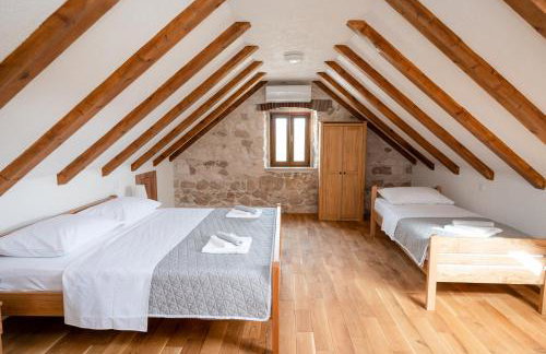 Didova kuća, Holiday home with Private pool near Rogoznica,Sleeps 9 - Foto 68