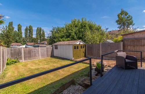 Modern three bedroom home in Castle Donington - Photo 22