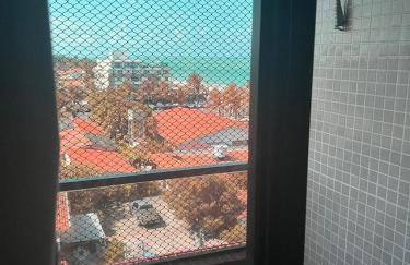 Apartamento completo na melhor praia da grande João Pessoa 40 metros da praia - Foto 14