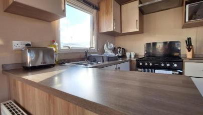 Adorable Caravan in Newquay Bay Resorts Nb98 - Foto 4, stove, pet friendly, toaster, minibar