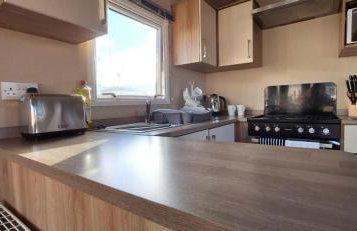 Adorable Caravan in Newquay Bay Resorts Nb98 - Foto 4