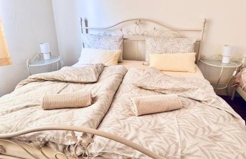 Dalmatian House, spacious stone terraces, balcony , views - Foto 12