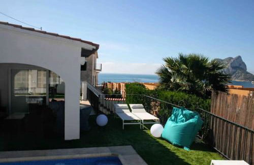 Espectacular villa junto a la playa, piscina privada y vistas al mar - Foto 19