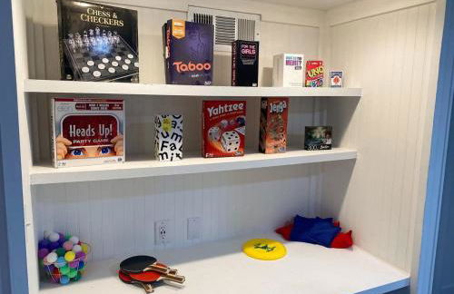 New Listing The Playhouse with Spa Games & More - Photo 31