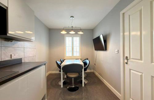 Ideal 4 Bedroomed House in Bicester - Foto 9