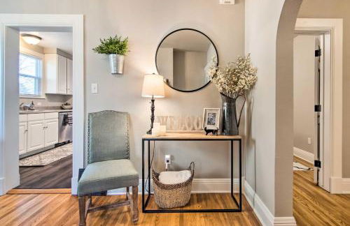 Charming Getaway, Walk to Windsor Lake and Downtown! - Foto 1