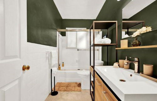 HUGE Outdoor soccer 4BR HEATED Pool house near Las Olas - Foto 28