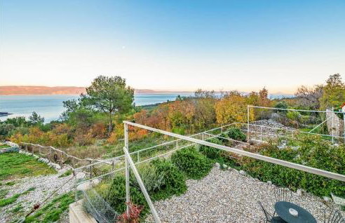 Stunning Apartment In Gondolici - Foto 15