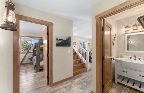 The Pine Getaway on 60 Acres with Hot Tub - Photo 27