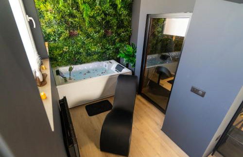 L'élégance - Charme - Secret - Jacuzzi - Parking - Foto 16