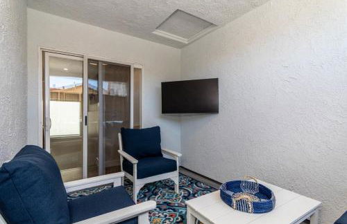 Family Beach House, 400ft to Beach, Parking, BBQ - Foto 30