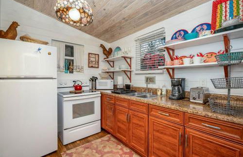 Charming 2Bd 1Bth Cottage near River - Melwood - Foto 8