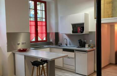 Le Gîte de Lancelot avec balnéo City Center - Foto 13