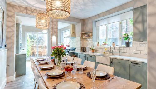 6BR Luxury Beach House Hot Tub & Sea Views - Foto 4