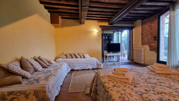 Farmhouse in Tuscany With Pool & Near Pisa - Foto 5, Servicio de la habitación