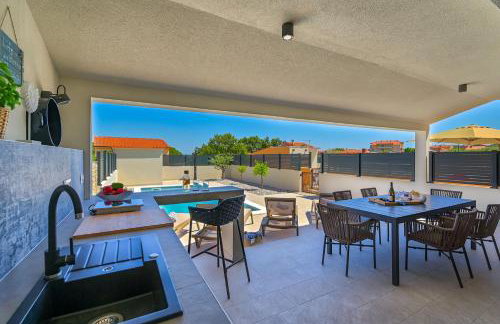 Apartment Zala with private pool - Photo 25