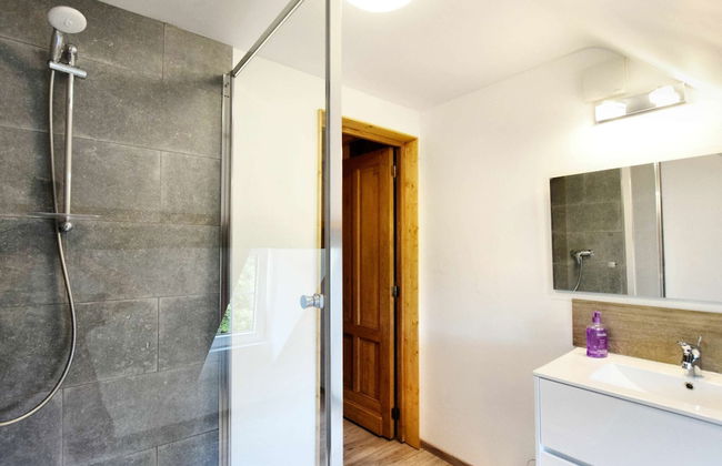 Magnificent Holiday Home in Baronville With Heated Pool & Billiards - Photo 23