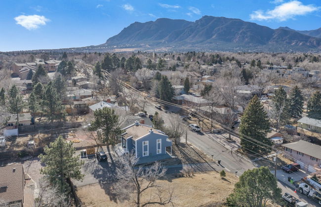 Mid-GoodnightVenture - Foto 39