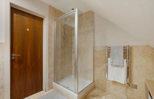 NEW! 2BR in Stephenson House - Foto 14