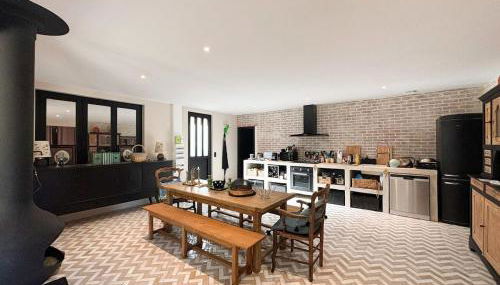 Charmante maison de ville avec vue sur le donjon avec wifi et jardin - Foto 3, stove