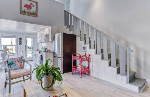 Flamingo Loft - Charming Oceanfront Loft - Multiple Decks - Private Beach Access - Foto 9