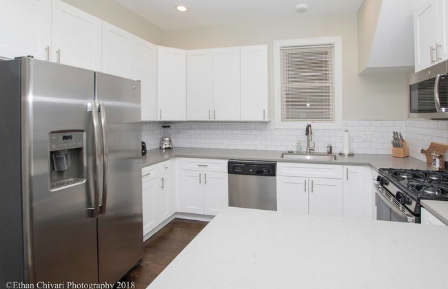 2 Level Home near Wrigley - Foto 14