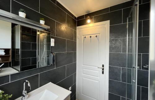 Entire 60m2 apartment - Close to Paris - Parking - Kitchen - 2min RERB - Olympic'24 - Foto 38