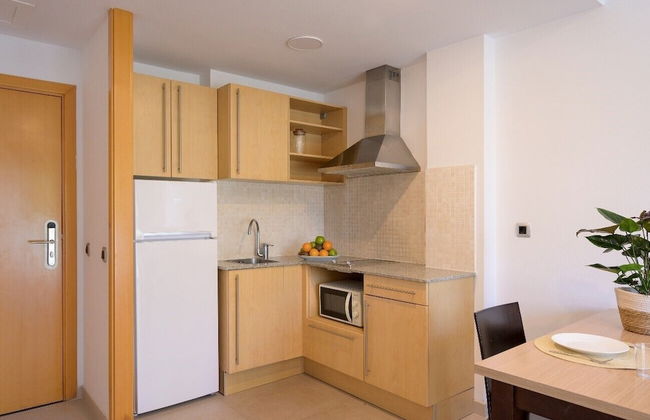 SG Costa BCN Apartments - Photo 12