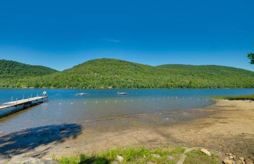 Community Perks Retreat with Thirteenth Lake Access - Foto 42