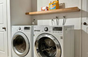 Relax Under the Stars, Best view in town , Yosemite House with Firepit, Hot Tub, Game Room & Pool table - Foto 26