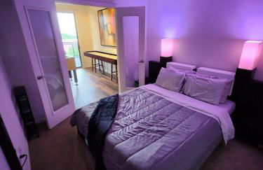 The Treehouse Spacious & Fun 2BR Retreat in the Heart of the Domain - Foto 21