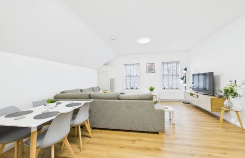 Kings Corner - Photo 3