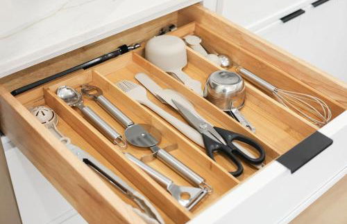 Excellence by Urooms Apartments Near NYC and Newark Airport with Parking - Foto 55