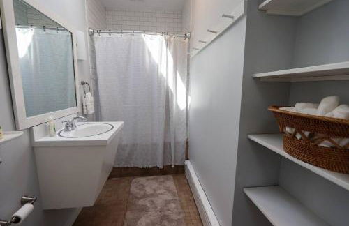 Over-sized 2levels, 3b-2ba, Victorian, Patio, Pkg - Foto 16