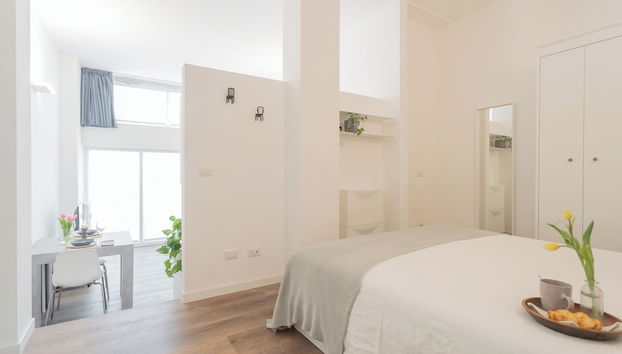 A Step From the Dome Apartment by Rent all Como - Foto 3, Habitación