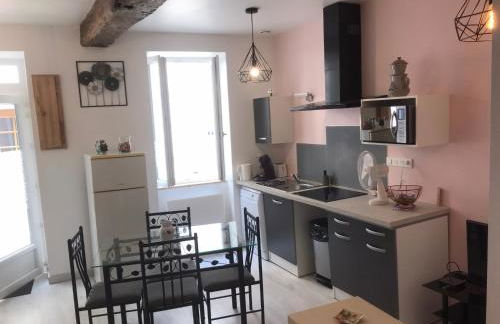 Maison chaleureuse au centre ville - Foto 1