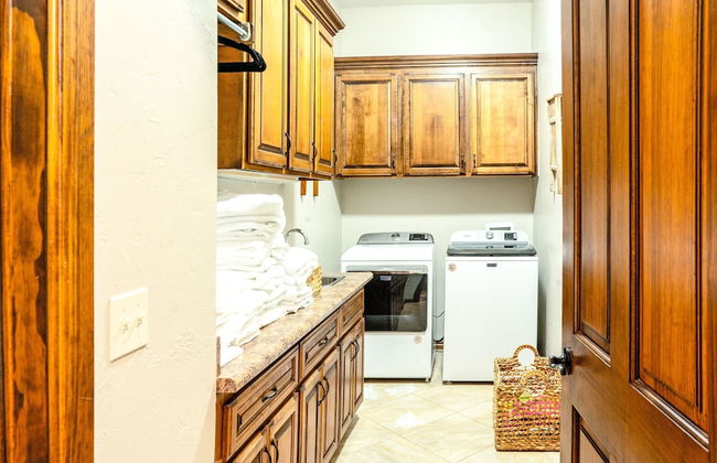 Peaceful Luxurious Ranch Family Reunion - Photo 45