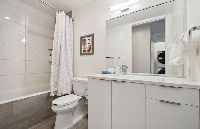 Brushed & Bold | RiNo Art Lofts - Foto 16