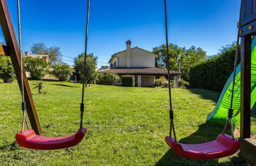 Charming Villa Antoana for families and kids in Labin - Rabac with kids playground & private pool - Foto 19