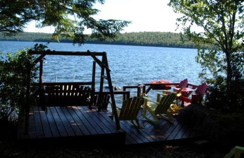 Charming Lakefront Cabin Rental with Games Room near Bangor, Maine - Foto 5