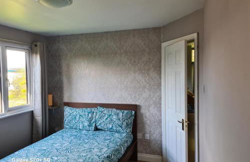 The Reading Chalet and gardens, suitable for contractors - Photo 7