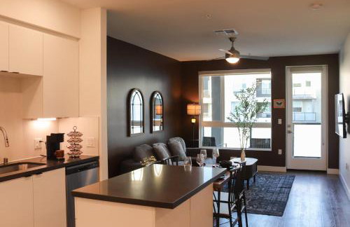 Resort-Style APT with Pool, Gym & Parking 10min to Disneyland - Foto 73