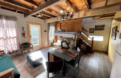 Two-Story Cabin Rental for Large Groups along Hamilton Creek in Marble Falls, Texas - Foto 8