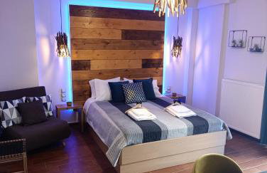 REST On The Pedestrian Street - Photo 56