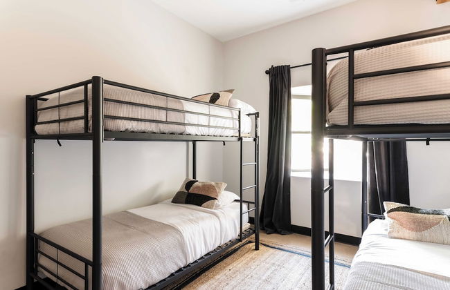 Luna by Avantstay Industrial Artist's Loft in Old Town w/ Billiards - Foto 2