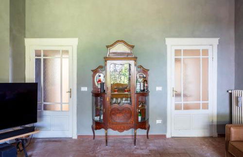 16th Century Townhouse, Large Garden Near Lake, Tuscany and Umbria - Sleeps 18 - Foto 69