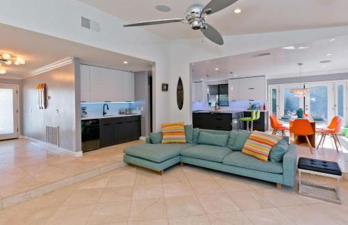 Pineapple Splash! Complete Privacy! Salt Pool! - Photo 32