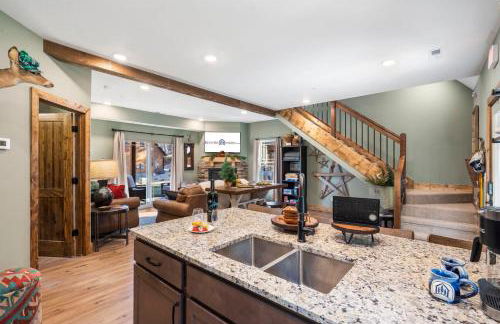 New Cabin at Tall Timbers! Free Tickets! Indoor and Outdoor Pools! - Foto 11