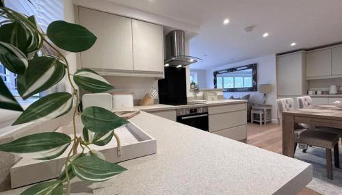 2bed Ground Floor flat + garden - Foto 3